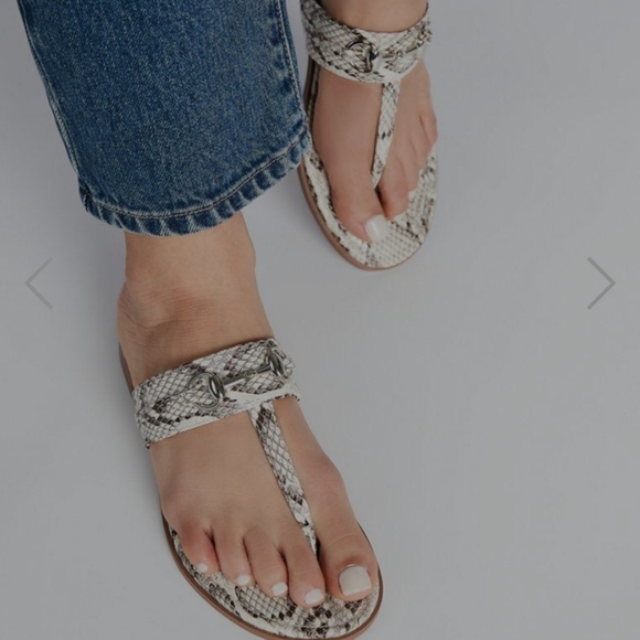 Natural White Snake Print Flat Sandles - Picture 1 of 4